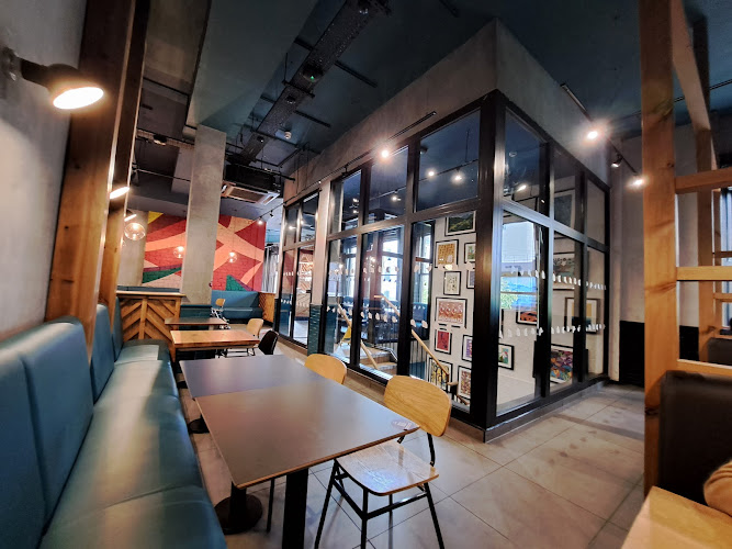 Jollibee Glasgow — Glasgow