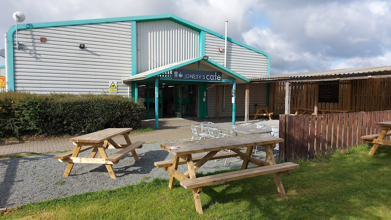 jonesy's catering and Cafe
