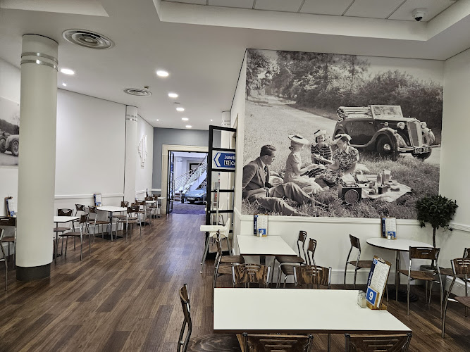 Junction 12 Cafe — Warwick