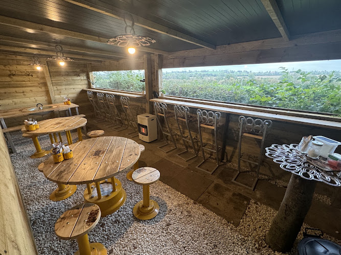 K & R Cafe — Uttoxeter
