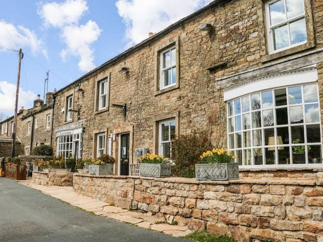 Kearton Guest House and Tearoom