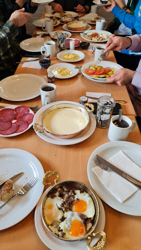Kings Farm Cafe — Gravesend