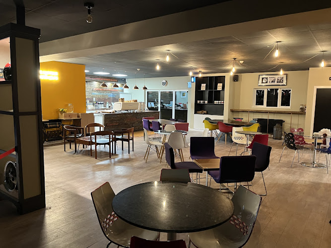 Kingsley Café — Witney