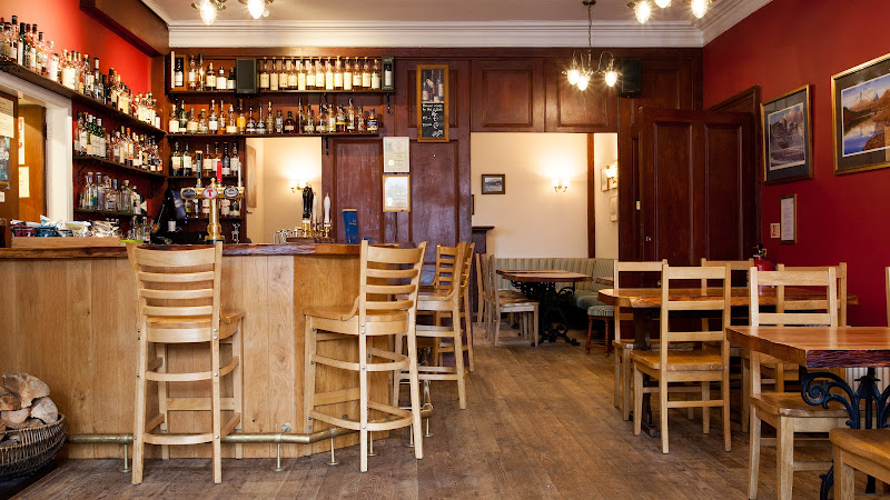 Kinlochewe Hotel featuring The Stag Highland Restaurant — Achnasheen