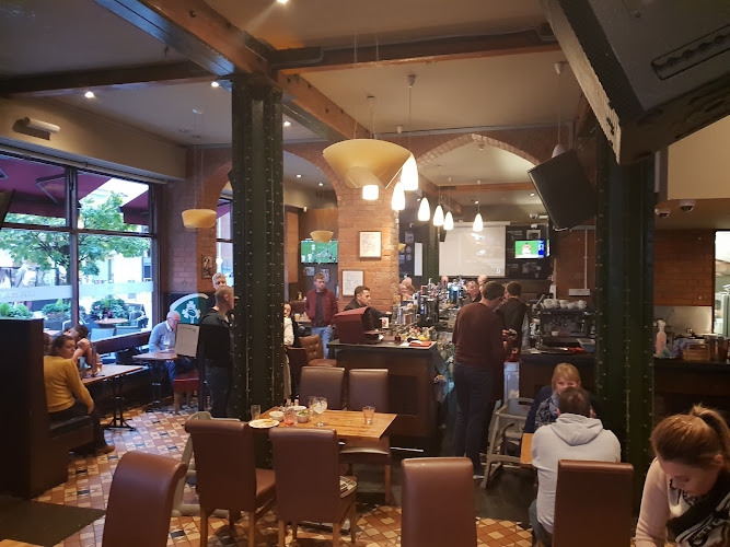 Kitchen Bar