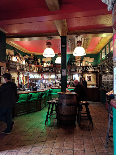Lass O'Gowrie Manchester — Manchester