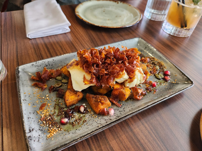 Layalina Knightsbridge — London