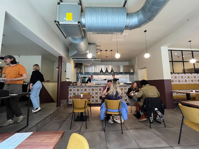 Laynes — Leeds