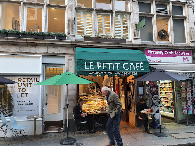 Le Petit Café