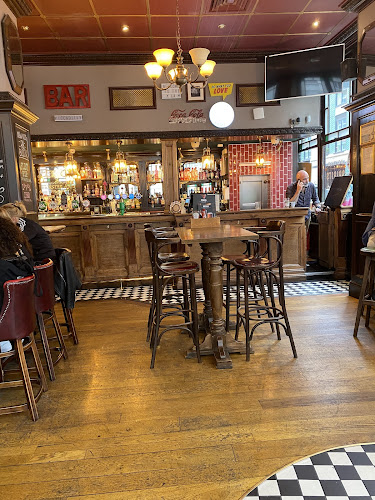 Leicester Arms