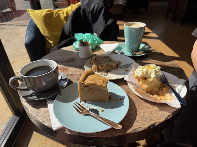 Lilian's Tea Room — Worcester