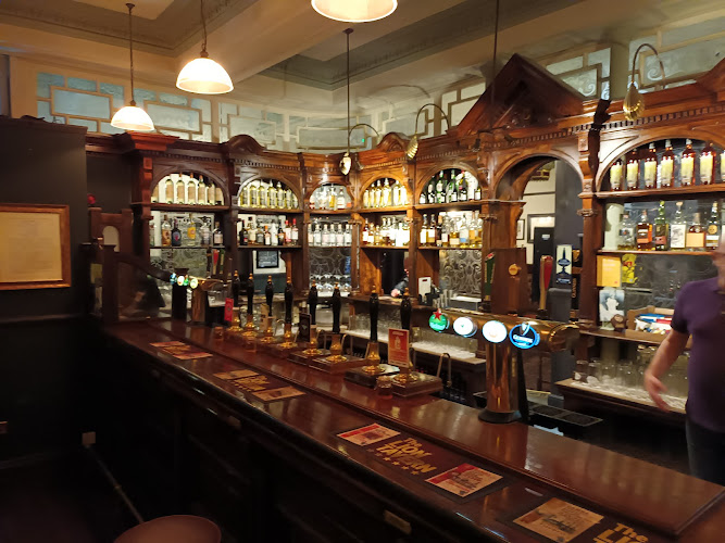Lion Tavern — Liverpool