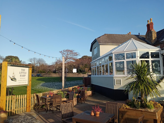 Little Harp Inn