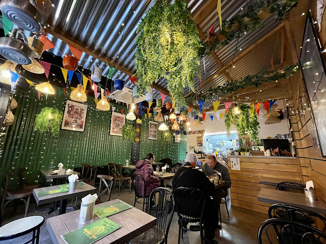 Little Mommy Thai — Leeds