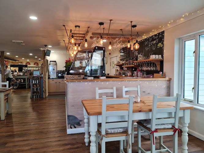 Little Pig Cafe, Store & Holiday Lodges — Bude