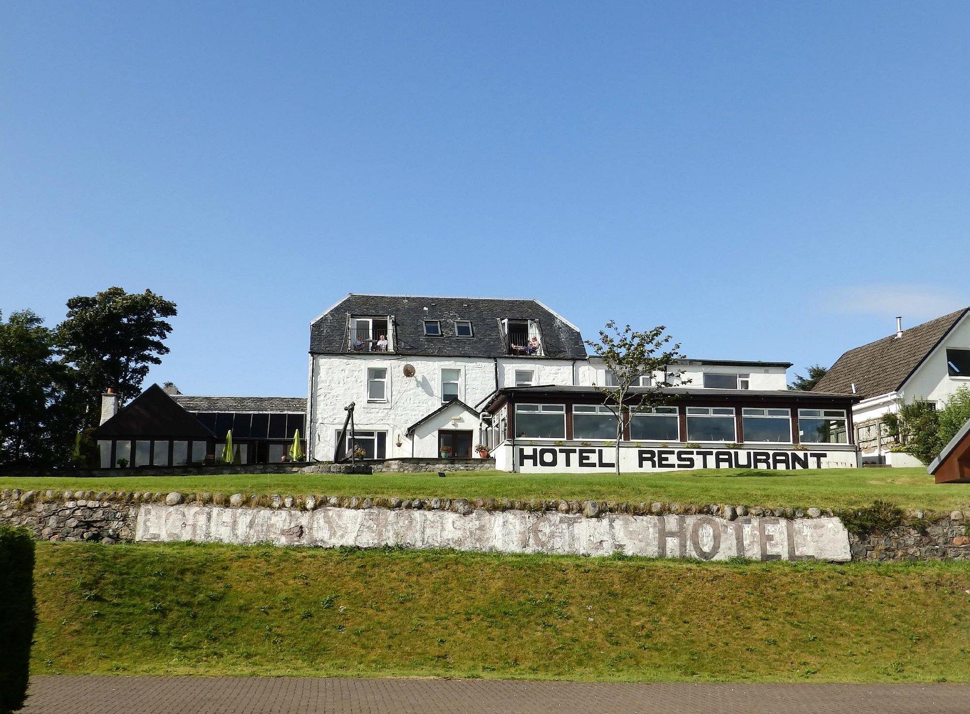 Lochnell Arms Hotel
