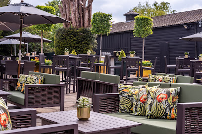 Lyttelton Arms