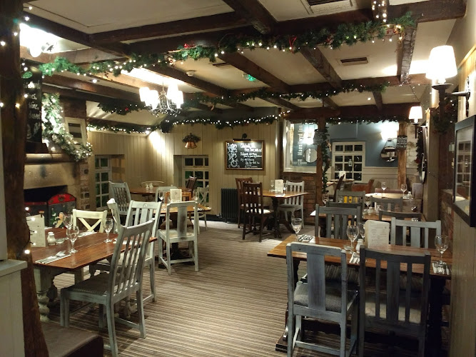 Maenllwyd Inn Rudry — Caerphilly