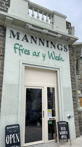 Mannings Coffee Shop