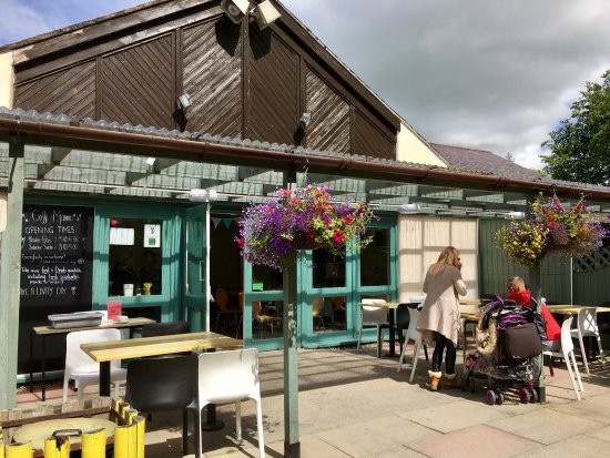 Manon's Riverside Café