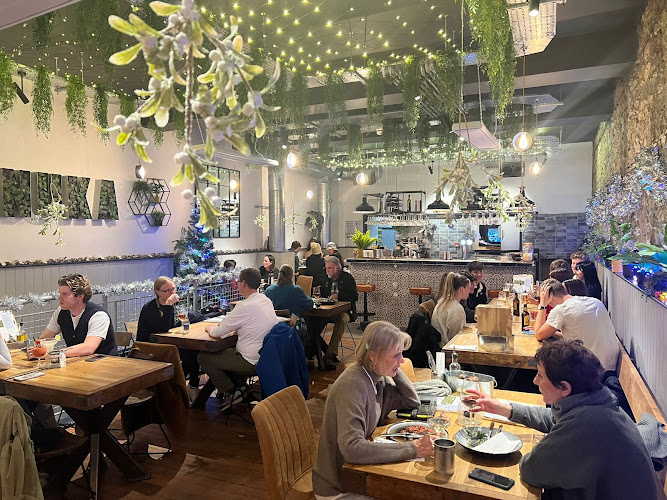 Manuka Bar & Eatery — Plymouth