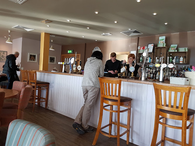 Marina View | Bar & Restaurant