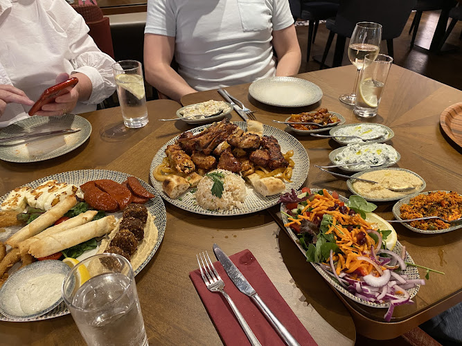 Mavi Ruya - Turkish Bar & Grill