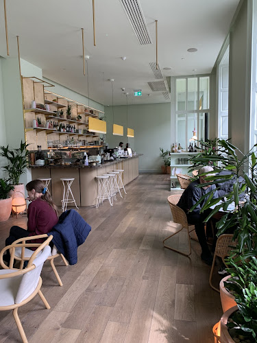 Mayvn Cafe