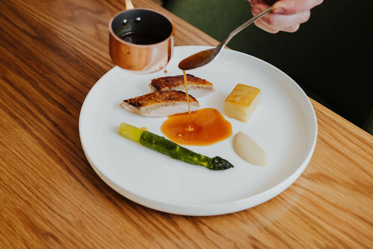 Meadowsweet Restaurant with Rooms — Holt