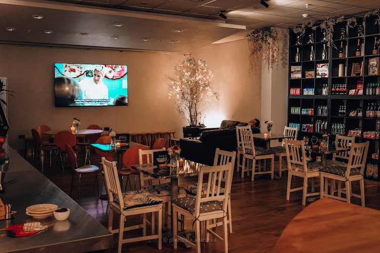 Meridian Café & Bar