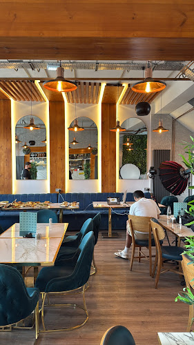 Merli's — London