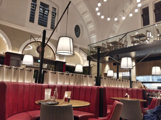 Middletons Leicester