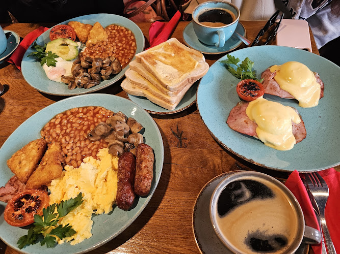 Mike's Cafe — Notting Hill