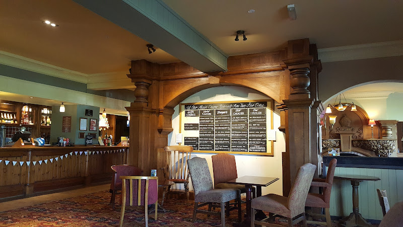 Mitre Oak