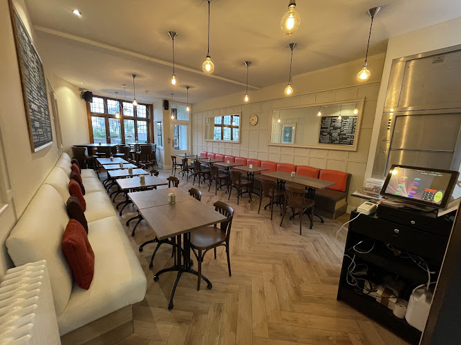 Mon Cafe Brighton & Hove — Hove