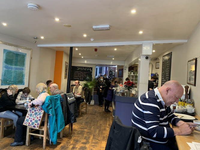 Monty's Café