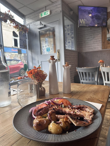 Moura's — Southampton