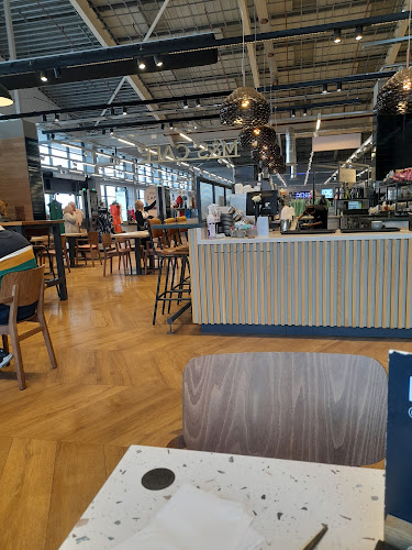 M&S Café
