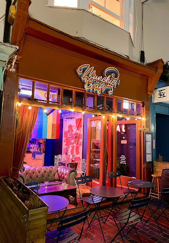 Munchies' Craft | Cat Cafe & Bar