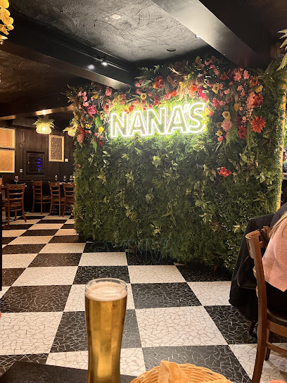 Nanas Social Dining