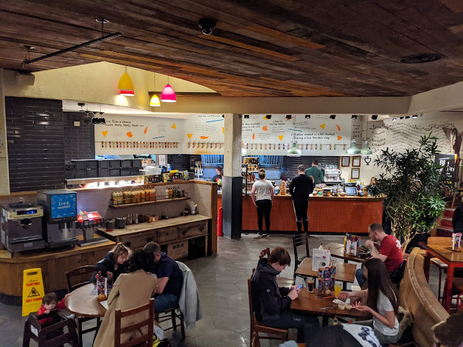 Nando's Liverpool - Queen Square
