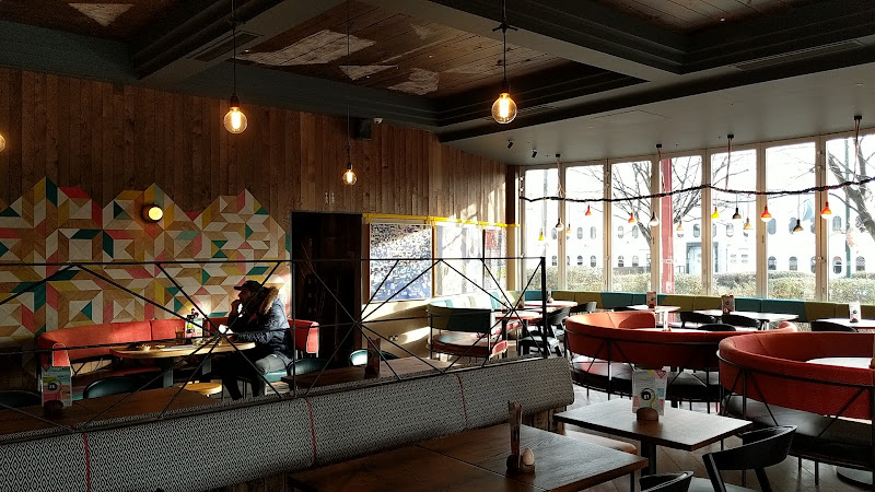 Nando's Nottingham - Showcase