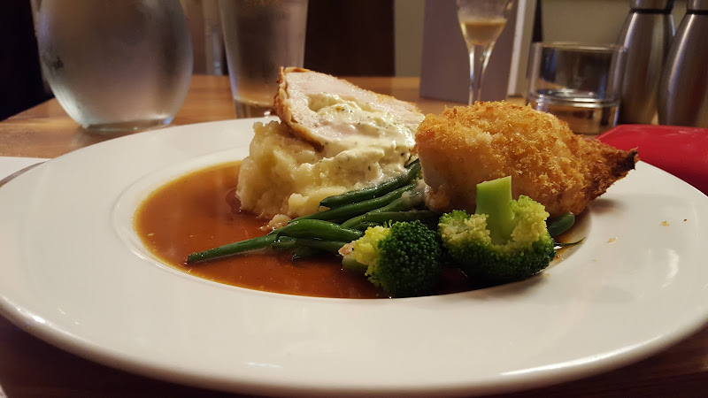 No 4 Dine & Wine — Manchester