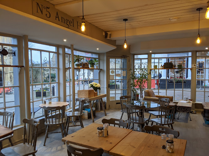 No 5 Angel Hill — Bury Saint Edmunds