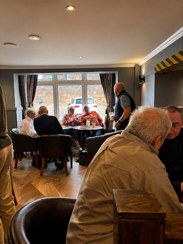 Noah's Bar and Restaurant
