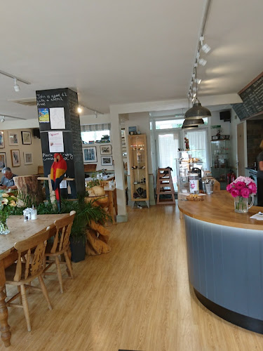 Nosh Cafe Bar