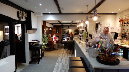 Old Hunters Lodge