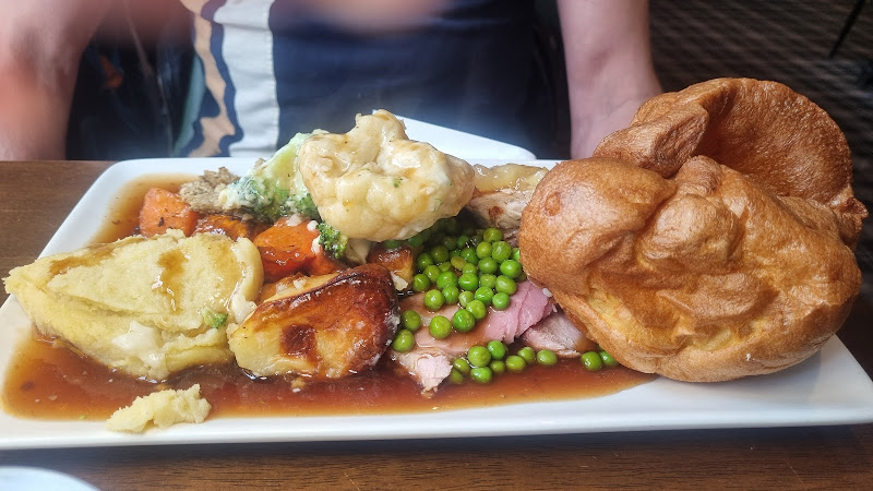 Oliver's Pub And Kitchen