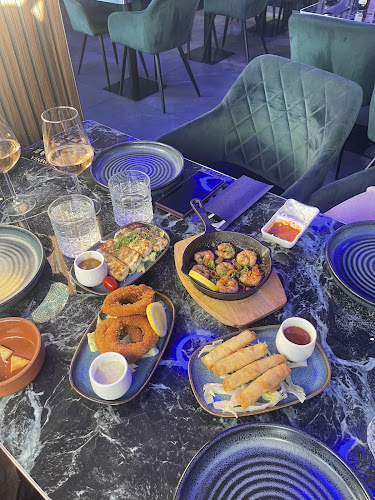 Omnia restaurant