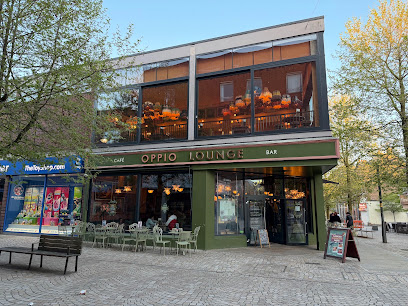 Oppio Lounge